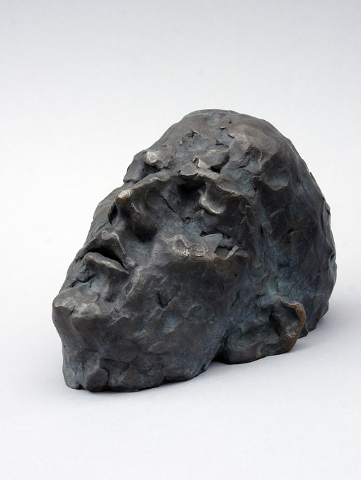 000_Erik Neukirchner, Ruhender Kopf, 2011, Bronze, Hoehe 17,5 cm